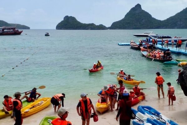 Angthong National Marine Park by Speed Boat