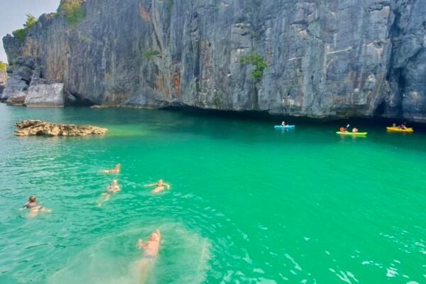 Angthong National Marine Park by Speed Boat
