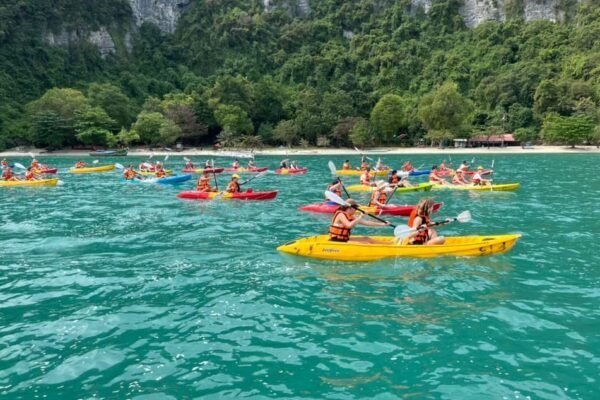 Angthong National Marine Park by Speed Boat