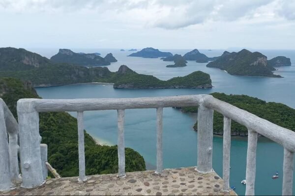 Angthong National Marine Park by Speed Boat