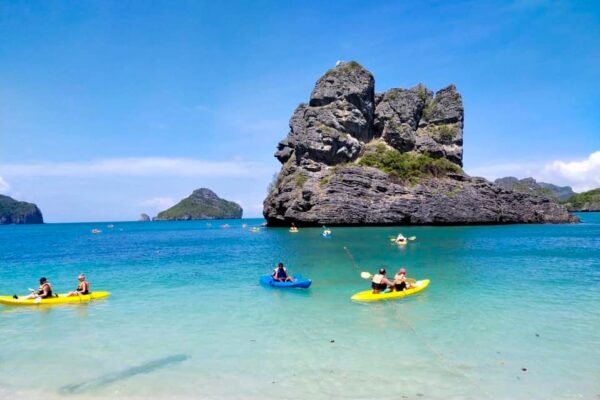 Angthong National Marine Park by Speed Boat
