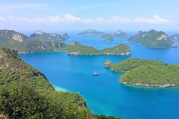 Angthong National Marine Park by Speed Boat